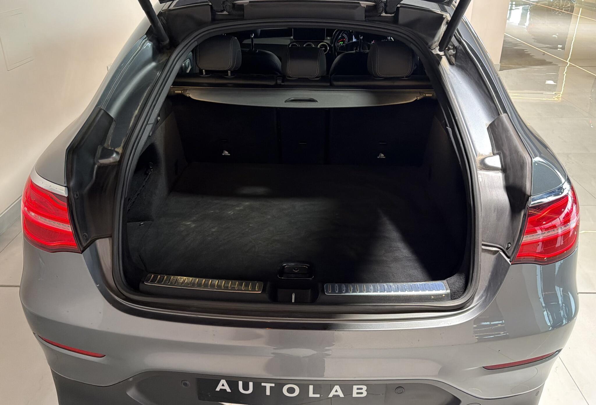 Mercedes-Benz GLC 4.0 GLC63 V8 BiTurbo AMG (Premium) Coupe SpdS MCT 4MATIC+ Euro 6 (s/s) 5dr